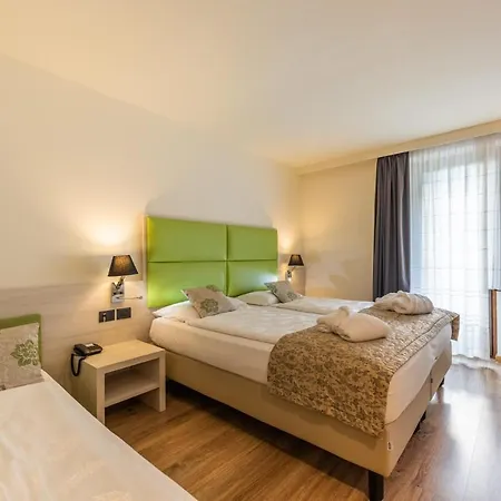 Ariston Garden & Hotel