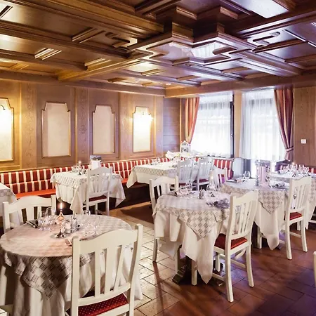 Ariston Garden & 3*